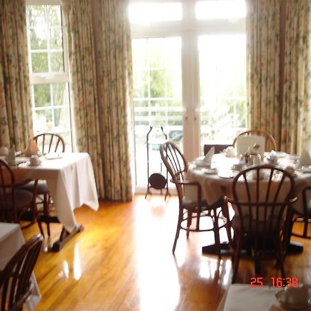 Bed and Breakfast Abbey House Томастаун Экстерьер фото