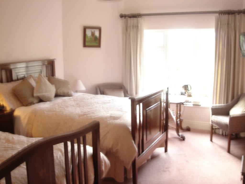 Bed and Breakfast Abbey House Томастаун Номер фото